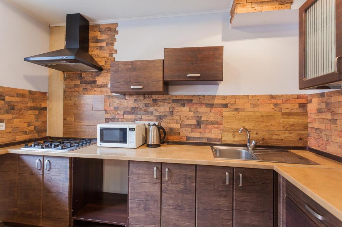 Cozy Apartments Near Olympic Stadium Kiev Esterno foto