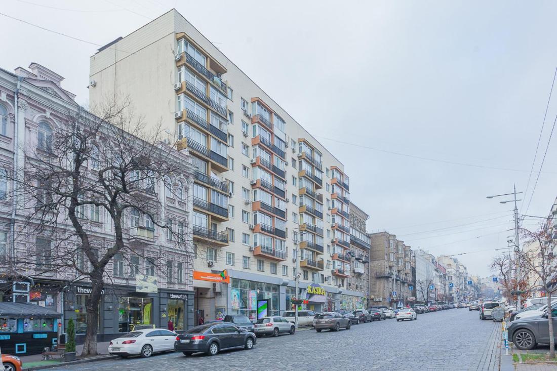 Cozy Apartments Near Olympic Stadium Kiev Esterno foto